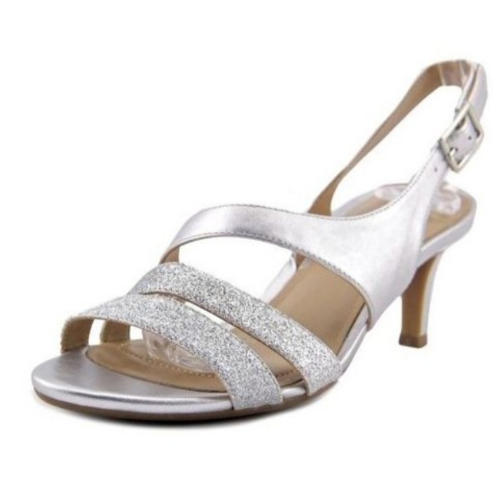 New In Box - Never Worn-Naturalizer Silver, Strappy, Sandals.